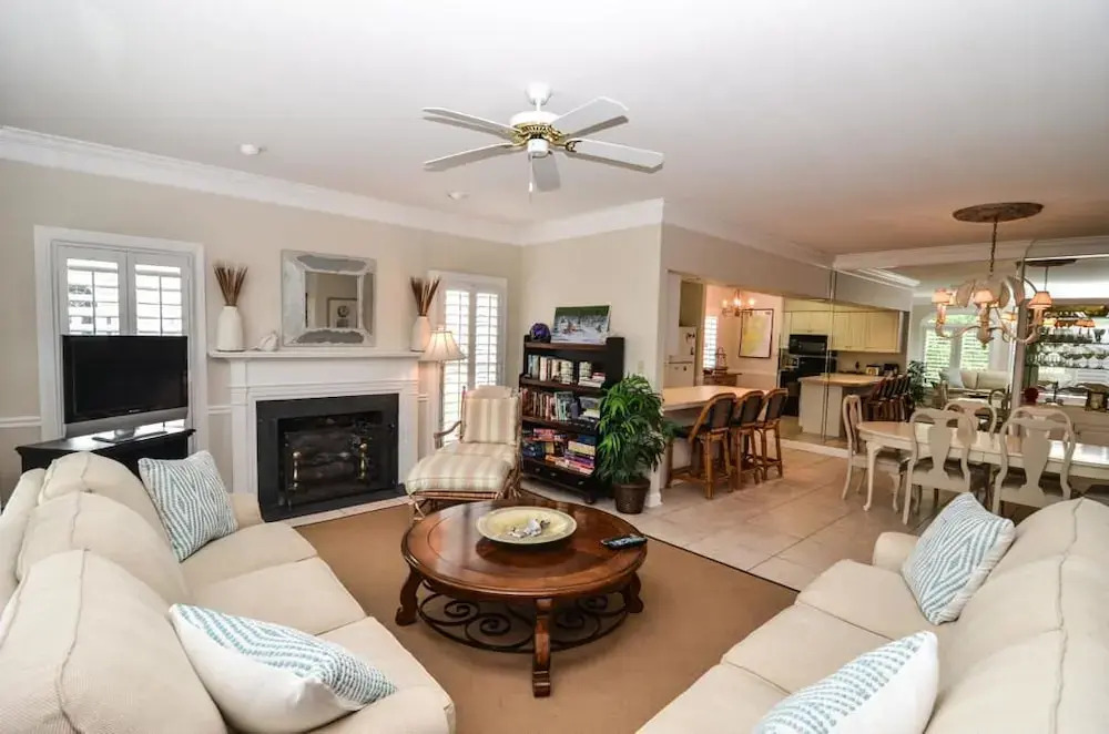 605 MLV Blythe 3 Br Villa by RedAwning