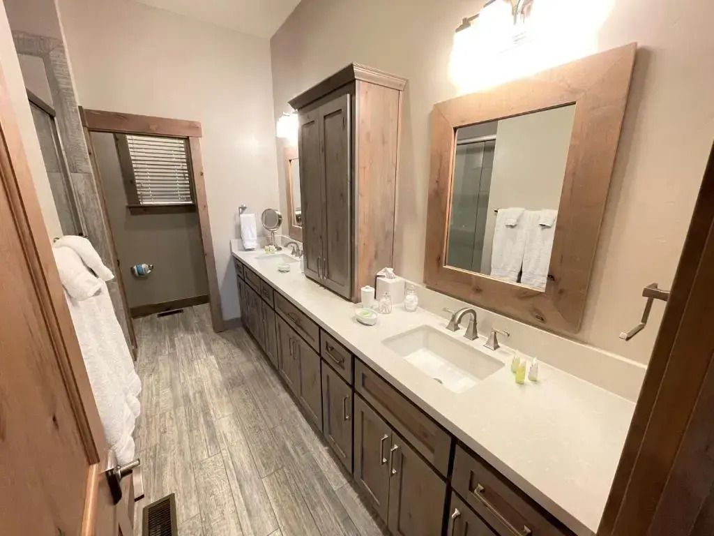 Saint Bernard - INCREDIBLE MOUNTAIN GETAWAY HOT TUB GAME ROOM GAS BBQ L2 EV CONNECTION TAHOE