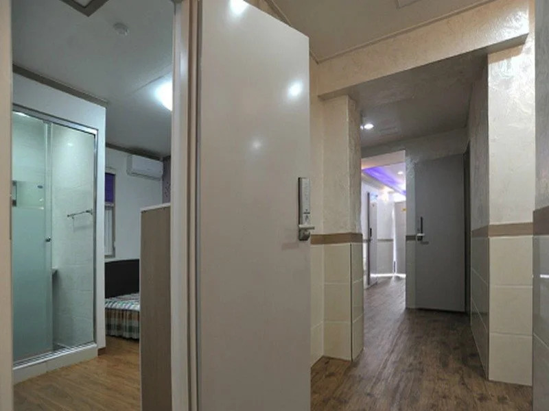 Five Star Hostel