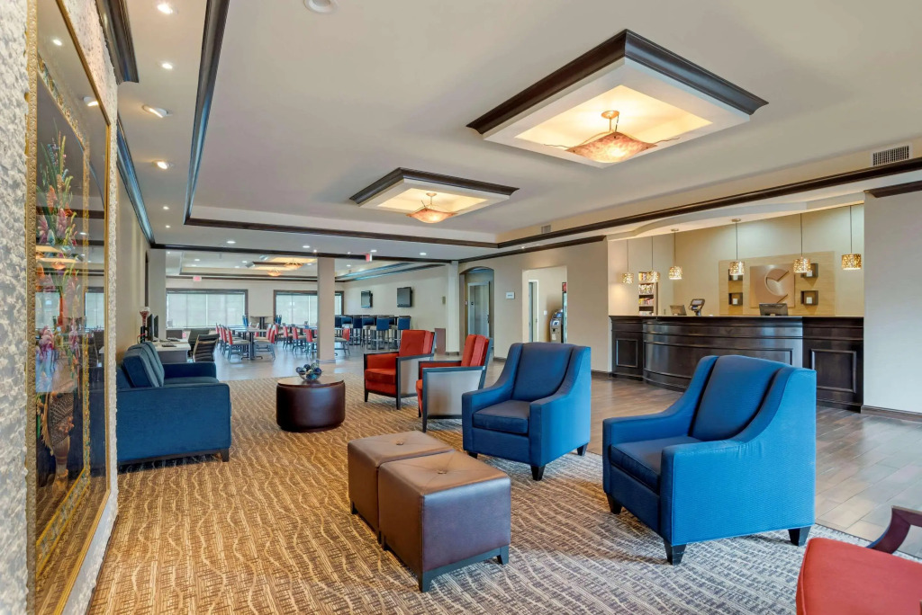Comfort Suites Alexandria North