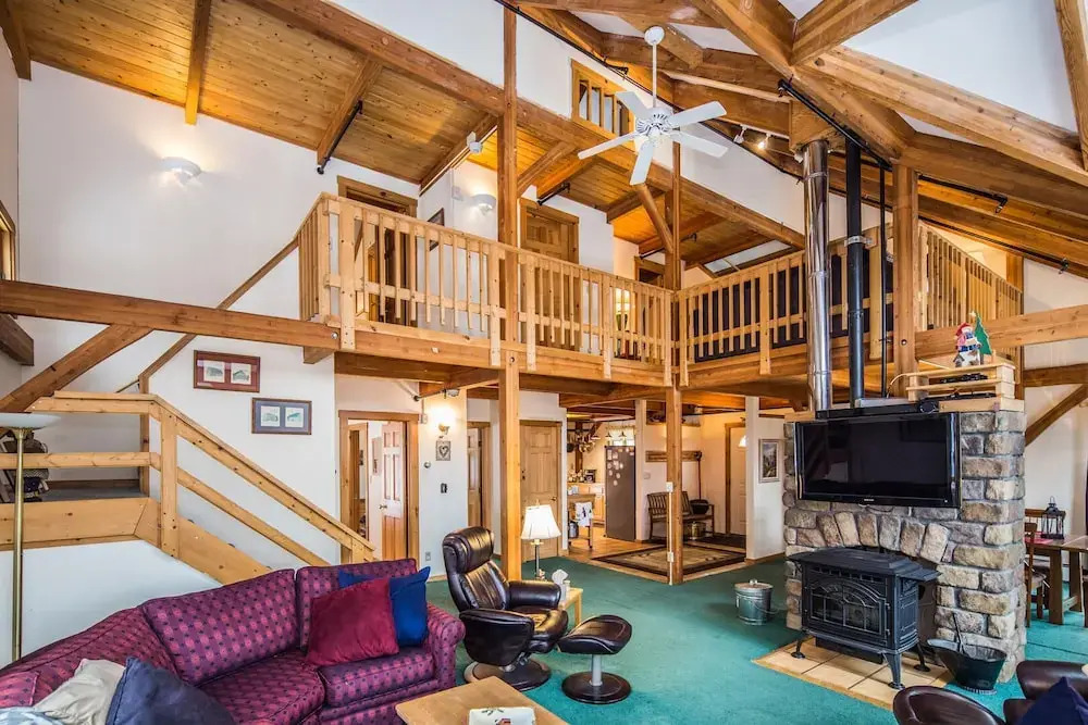 Viewmont Chalet