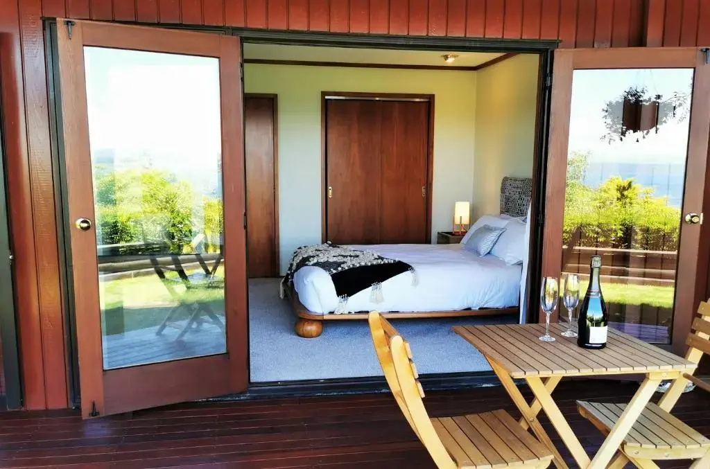 Lake View Garden Apartment