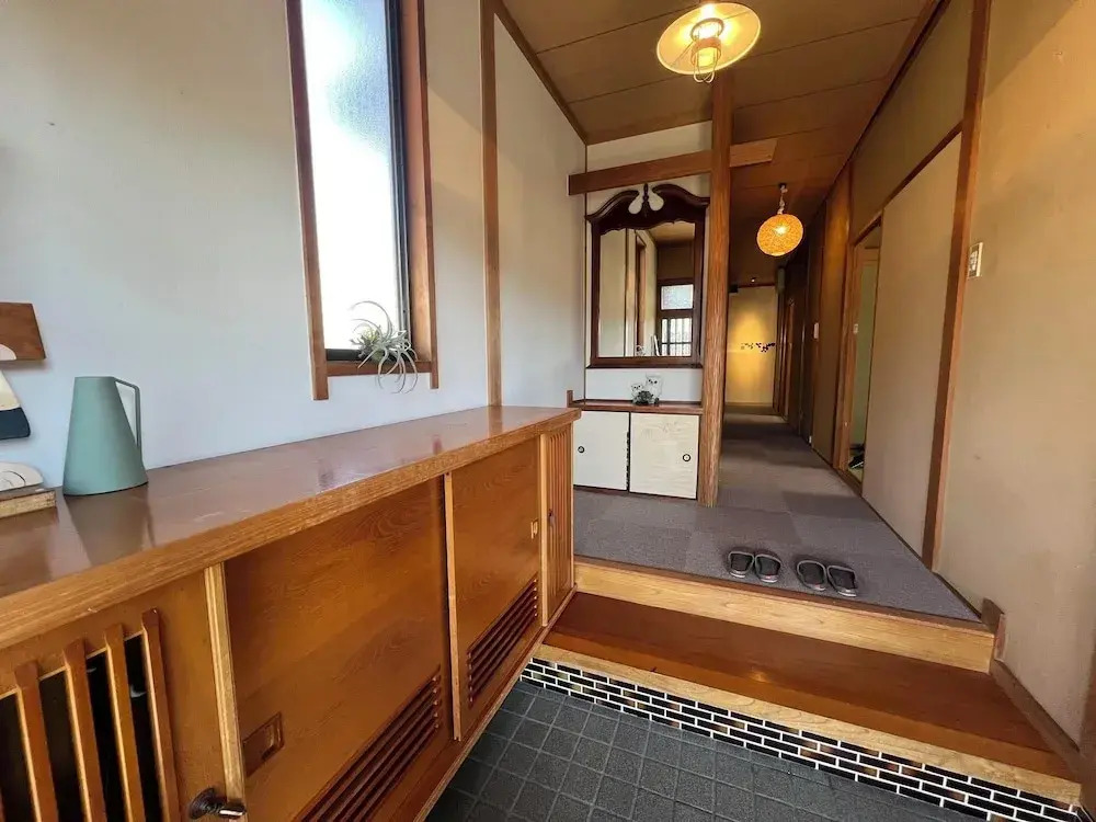 Assi House