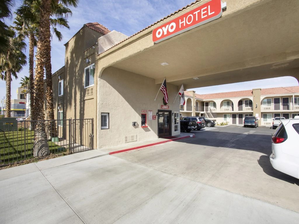 Oyo Hotel Palmdale Antelope V
