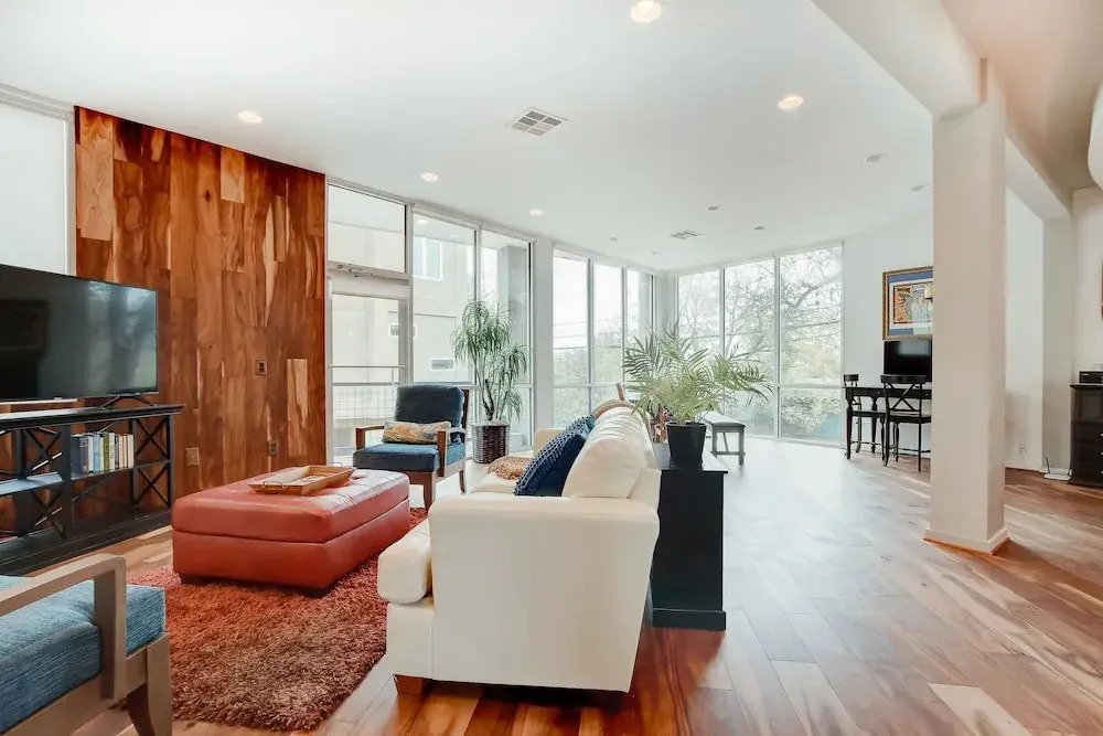 1500 Summit St Townhouse Unit 7