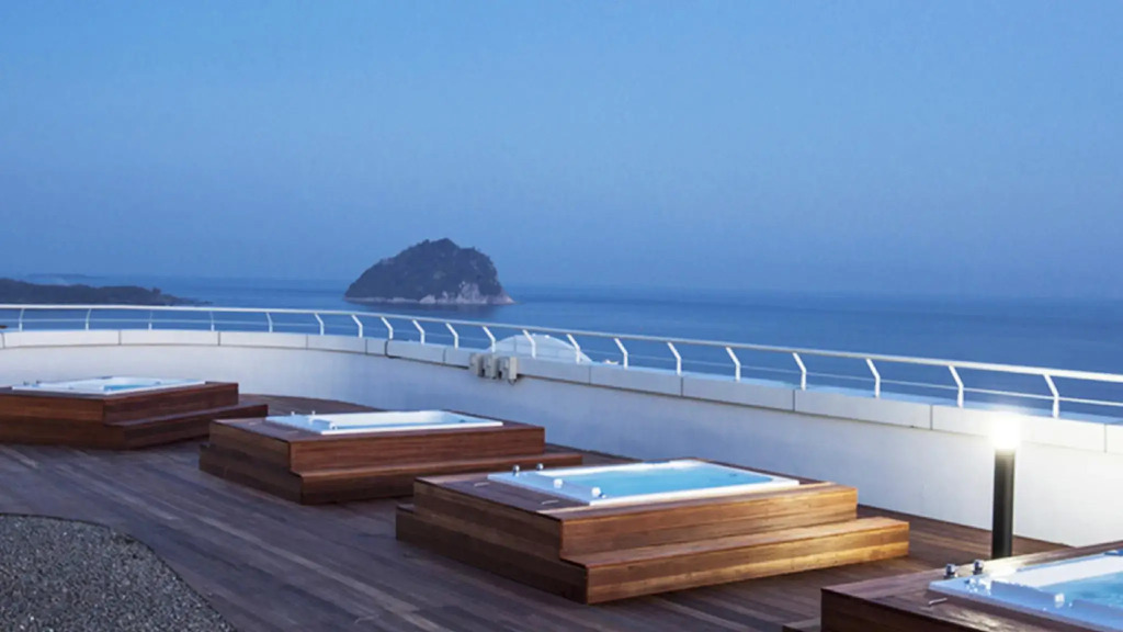 Hotel bridge Seogwipo