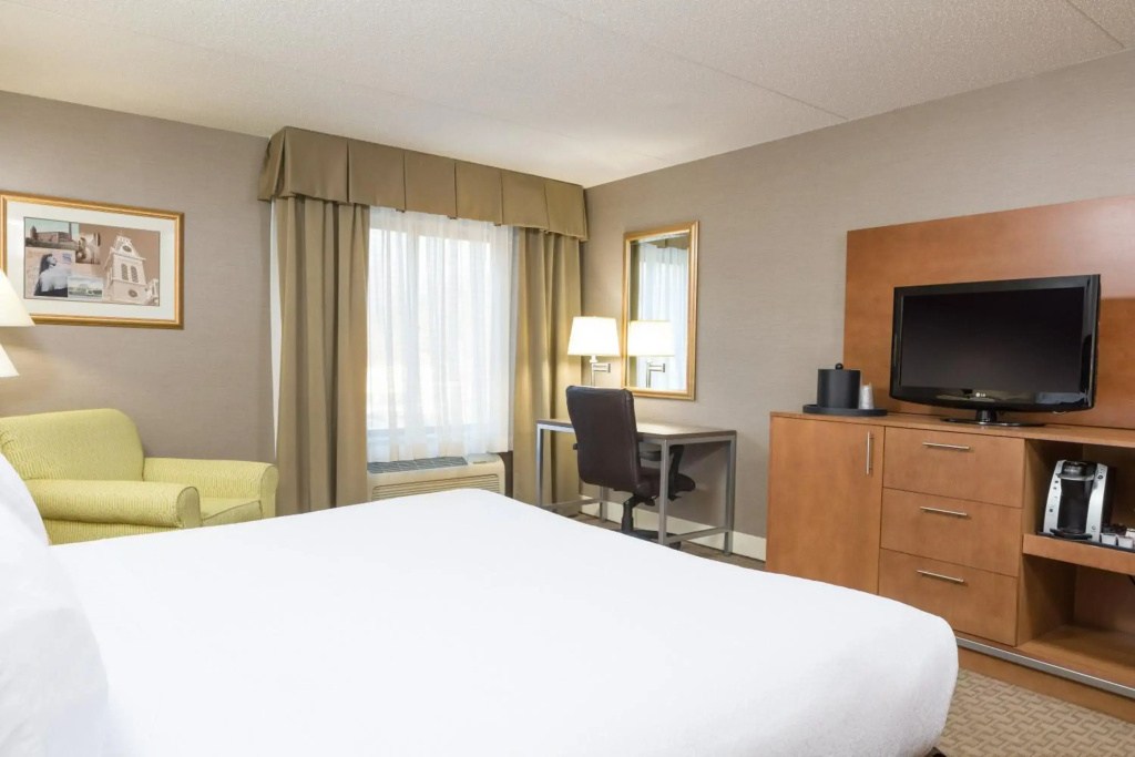 Holiday Inn Manchester Airport by IHG
