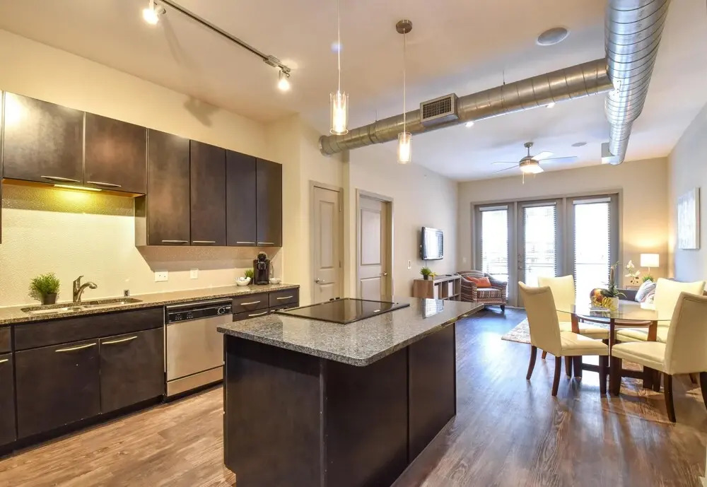 Design District Apts Near Market Ctr by Frontdesk