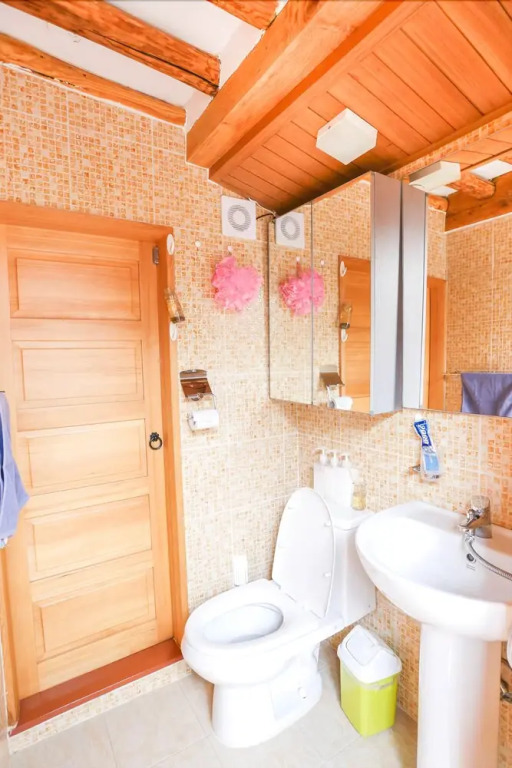 Dalzip Bukchon Hanok Guesthouse