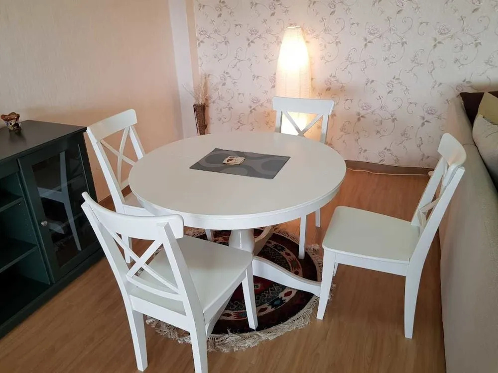 Redcliff Apartments
