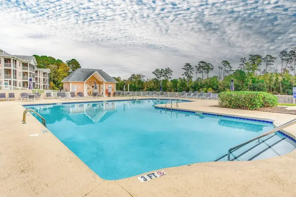 Myrtle Beach Waterfront Condo: 5 Mi to Boardwalk!