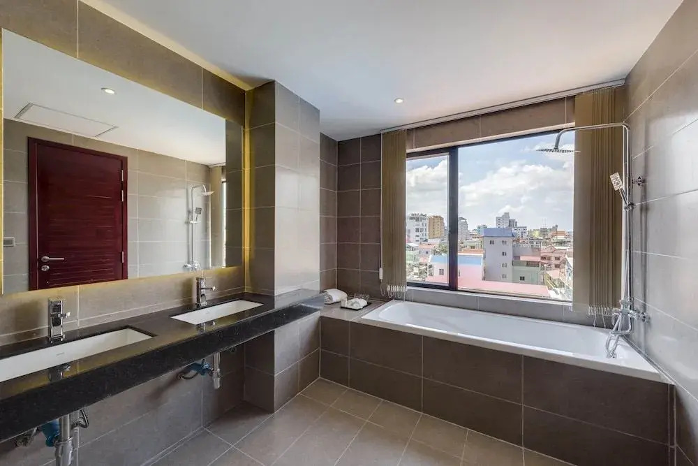 Residence 105 Hotel and Apartment