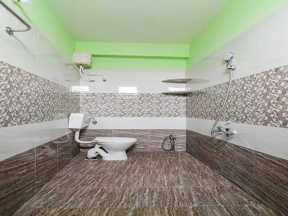 Madarasu Smart Homes by OYO Rooms
