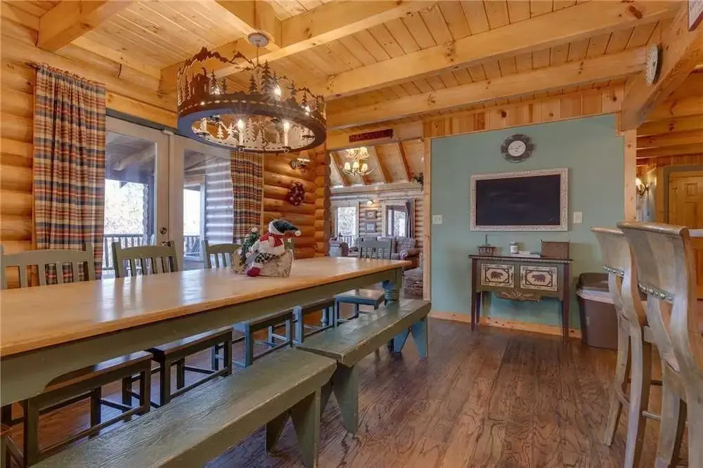 Lookout Lodge - Five Bedroom Cabin
