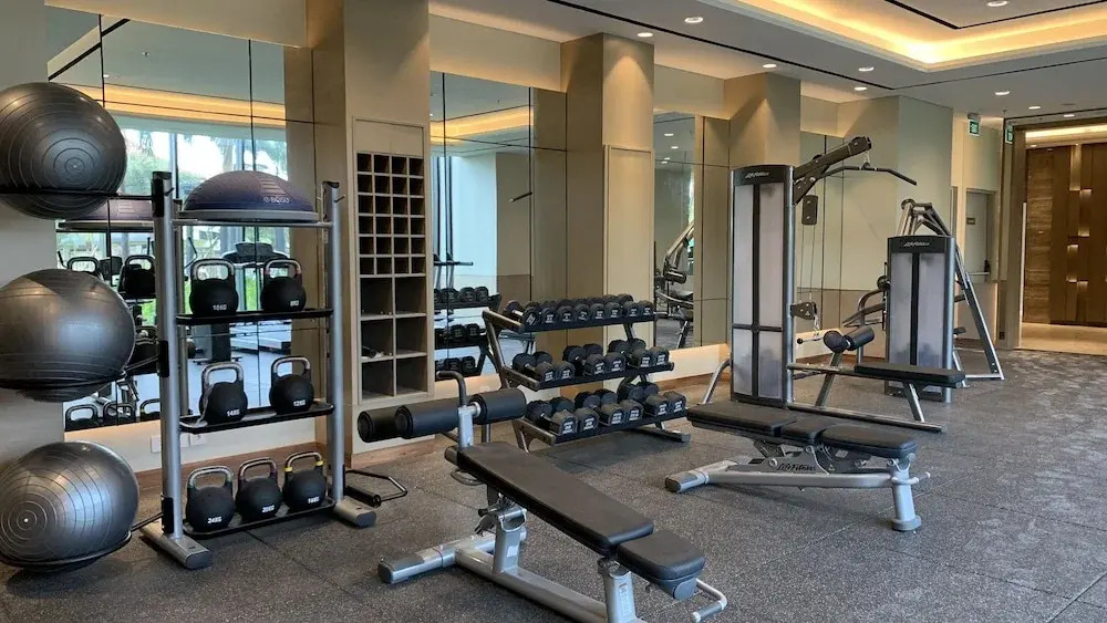 Exclusive 1Br Apartment With Study Room At Southgate Residence