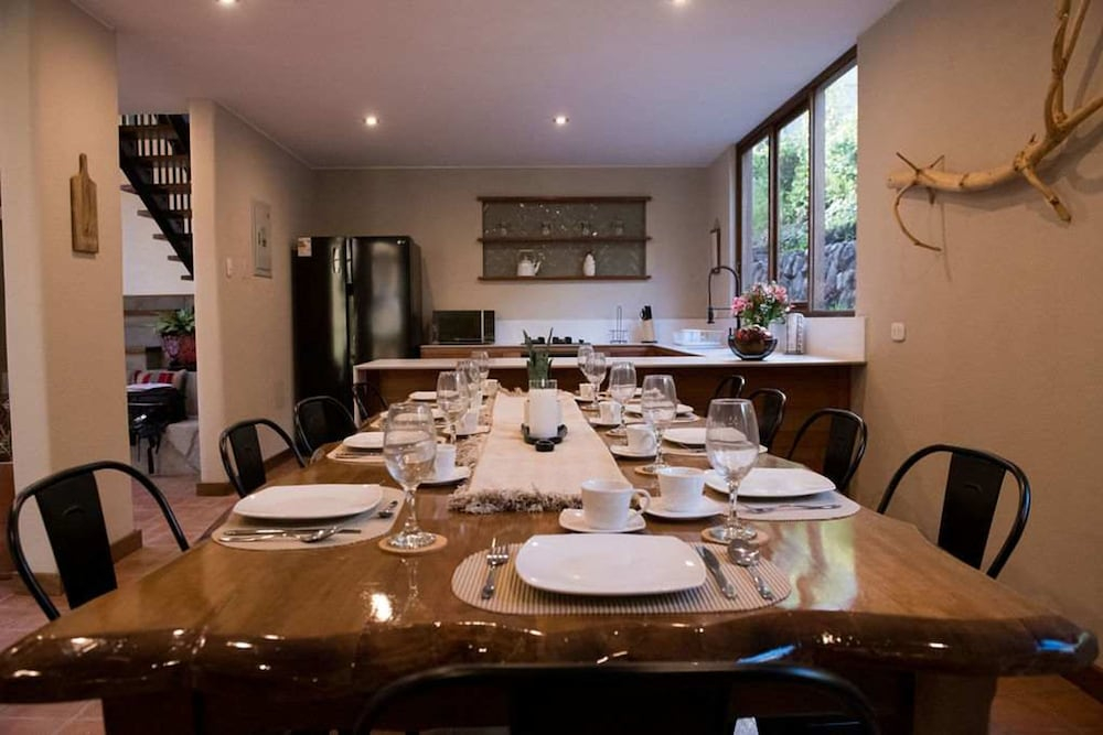w Cozy 4BR Villa w Fireplace in Sacred Valley