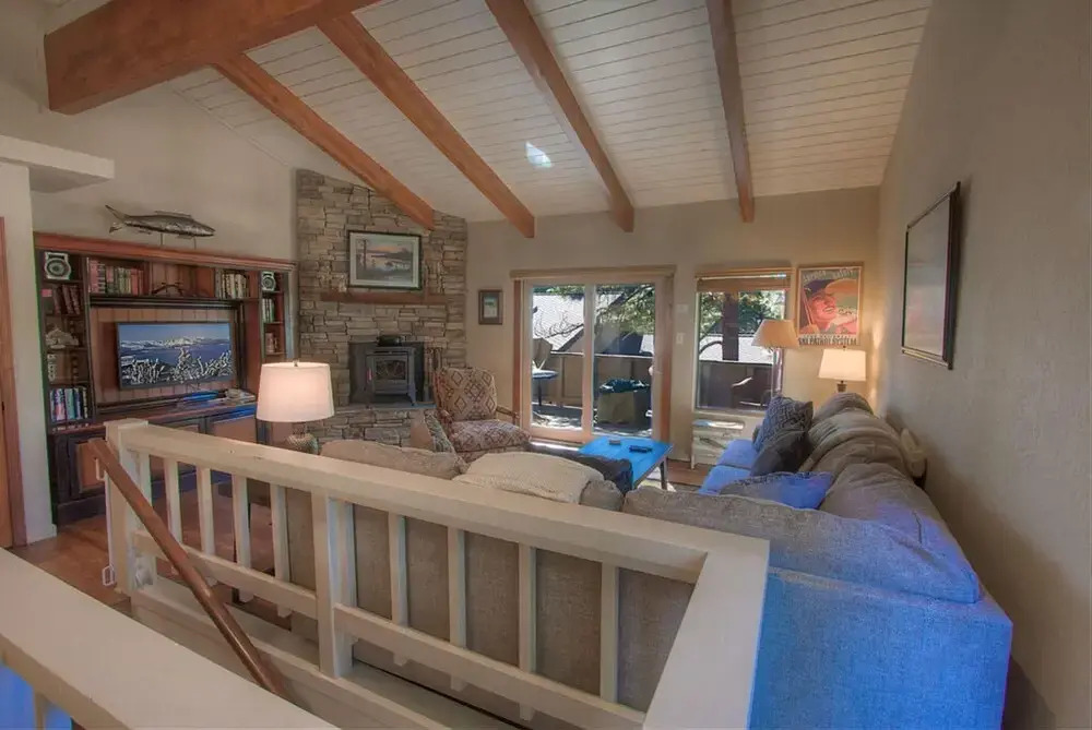 Cozy Bear Lodge