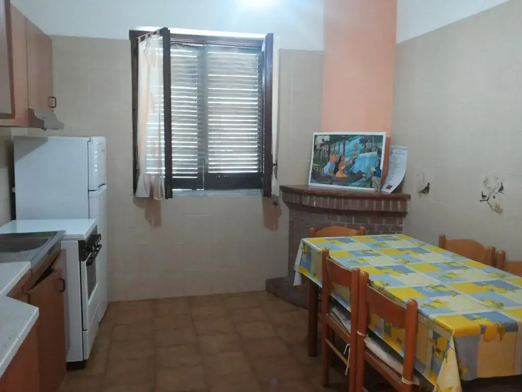 Jolly Residence