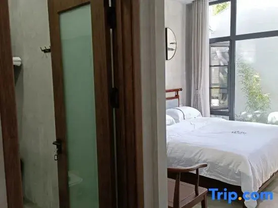 Supreme Home and Three lane Homestay