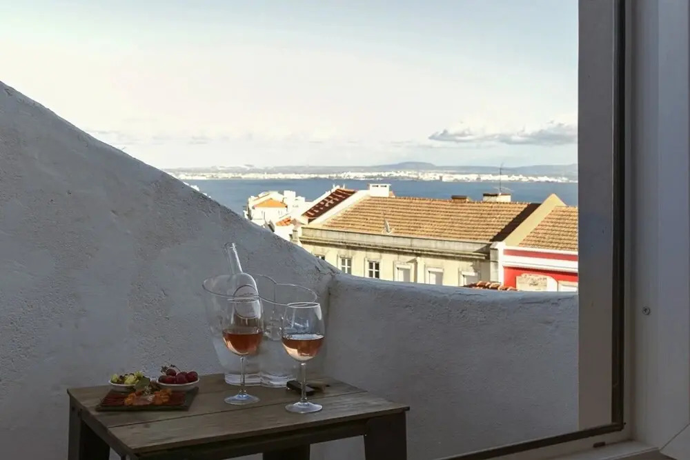 Elegant Graca Duplex Apartment Rentexperience