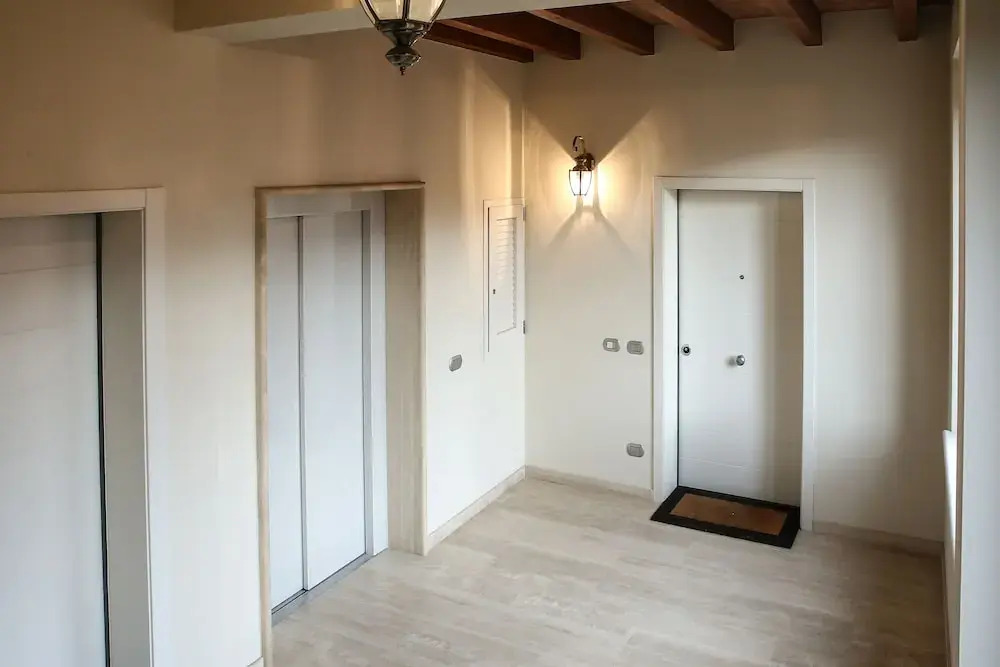 Emilia Suite Home