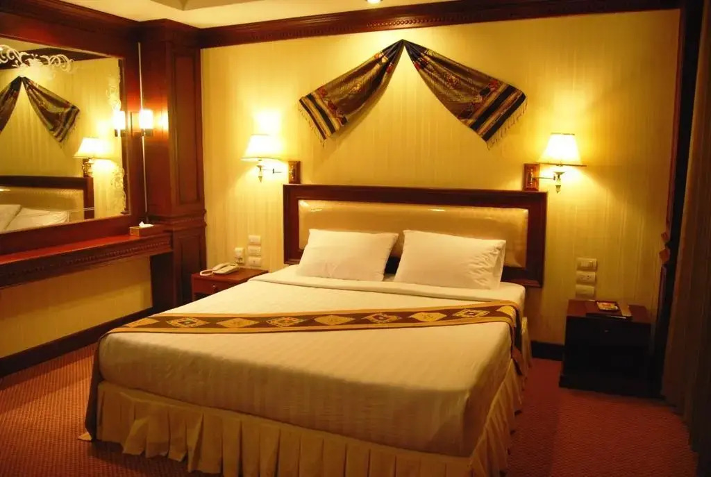 Leuxay Hotel