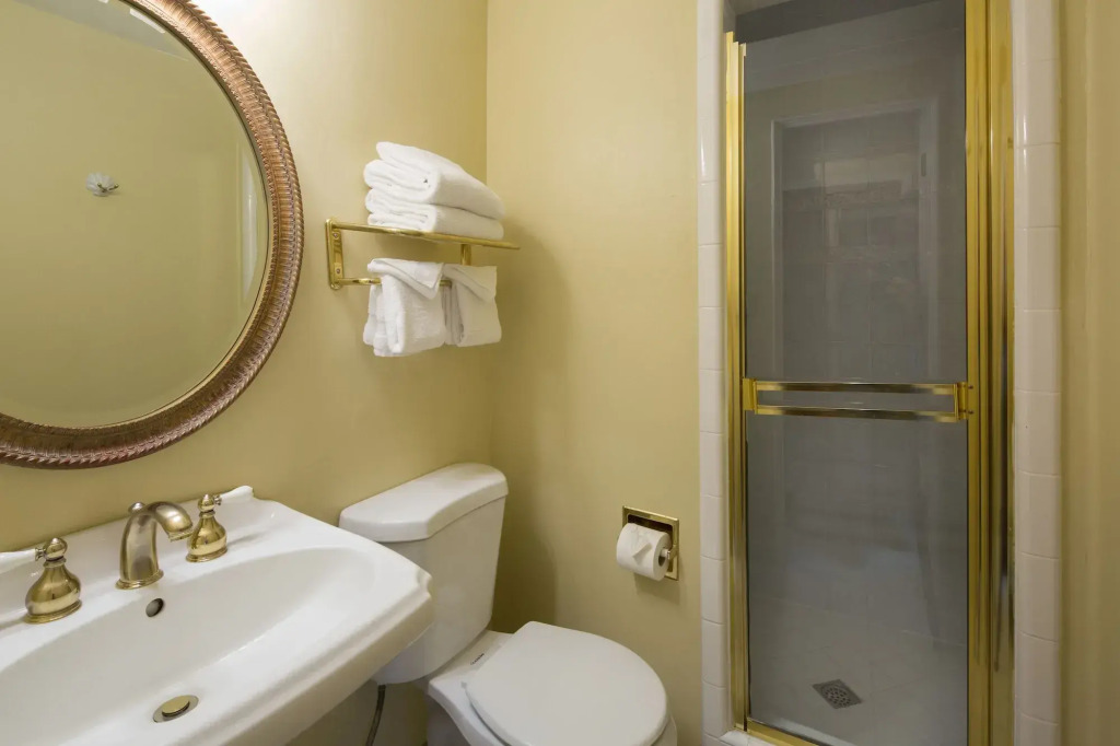 Normandy Inn