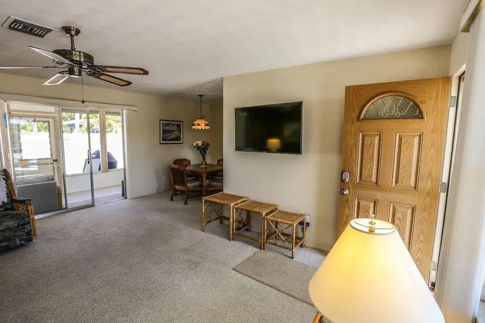 121 Mid Island Drive