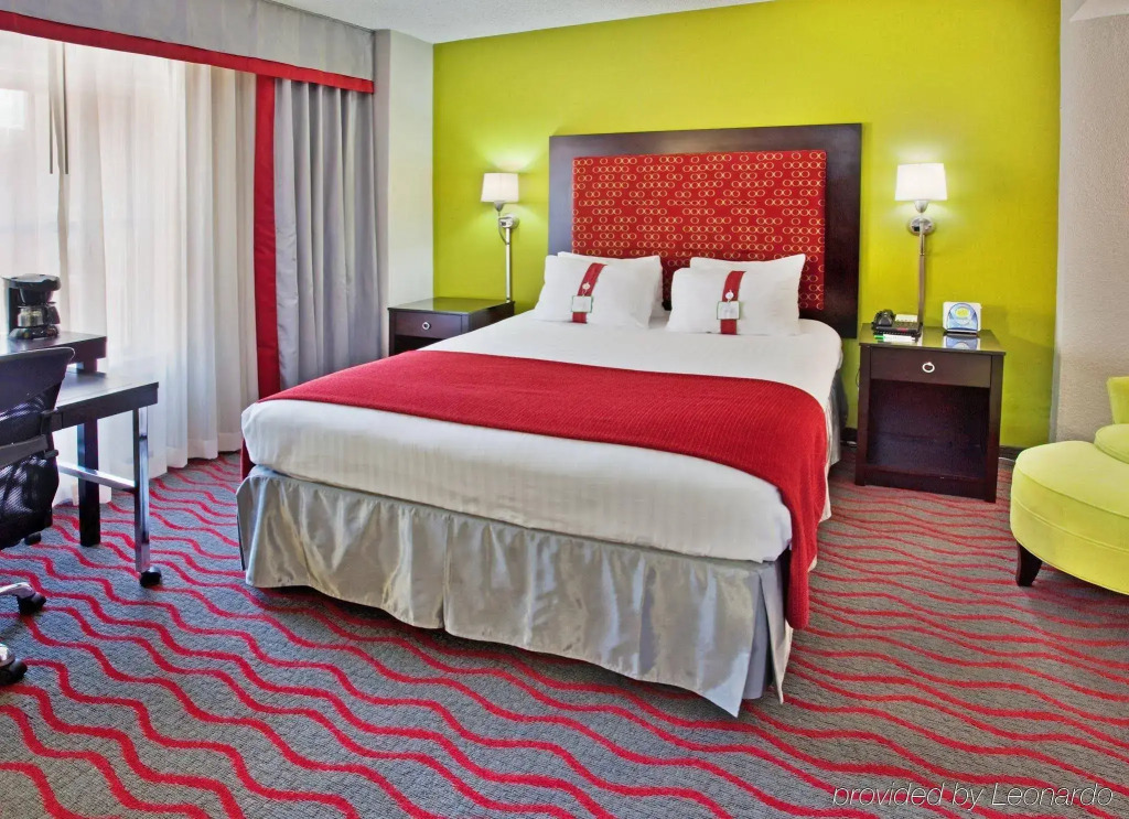 Holiday Inn Kansas City Downtown Aladdin