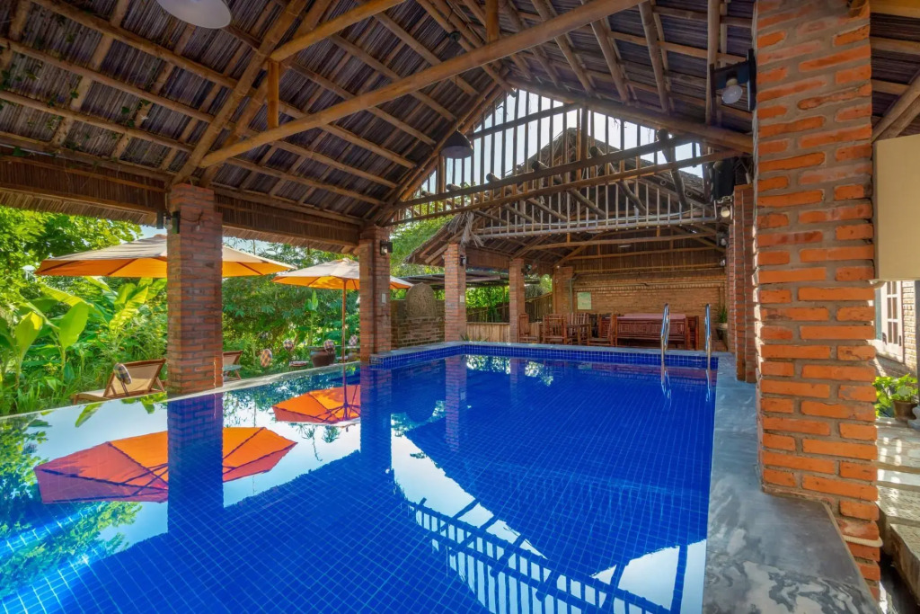 Calm House Hotel Hoi An 1