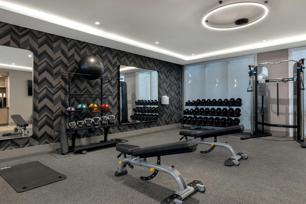 DoubleTree by Hilton Kingston - Newly Renovated