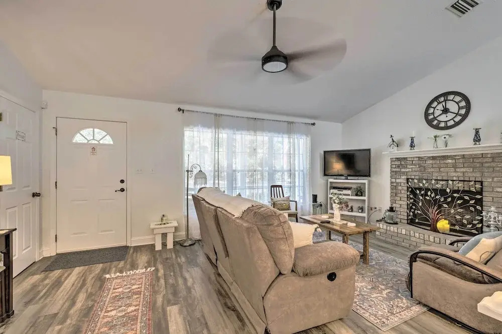 Serene Old Town Getaway Near Suwannee River!