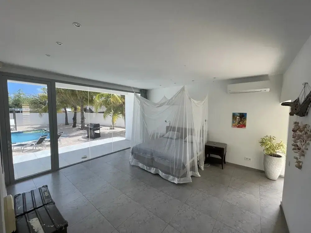 Luxury 4 bed Villa - Private Pool - Sleeps 8
