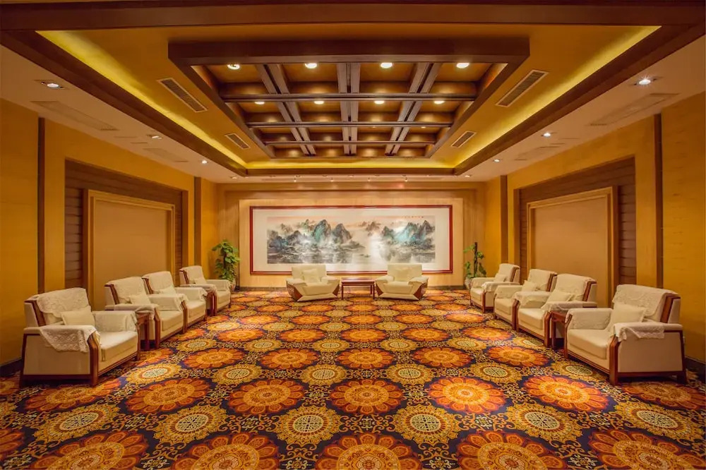 Rong Hu Hotel