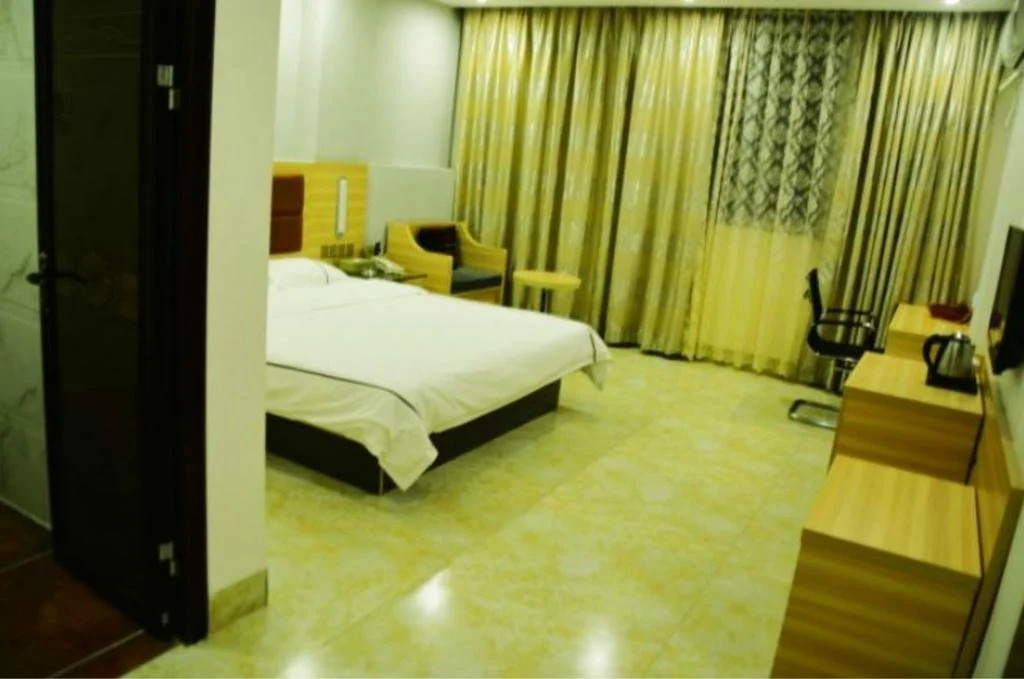 Zhanjiang Dongjian Xiaochengzhixing Hotel