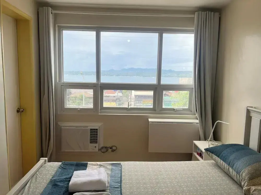Staycation Seawind Condo 2BR Pool View