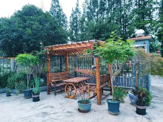 Maizi Farm House