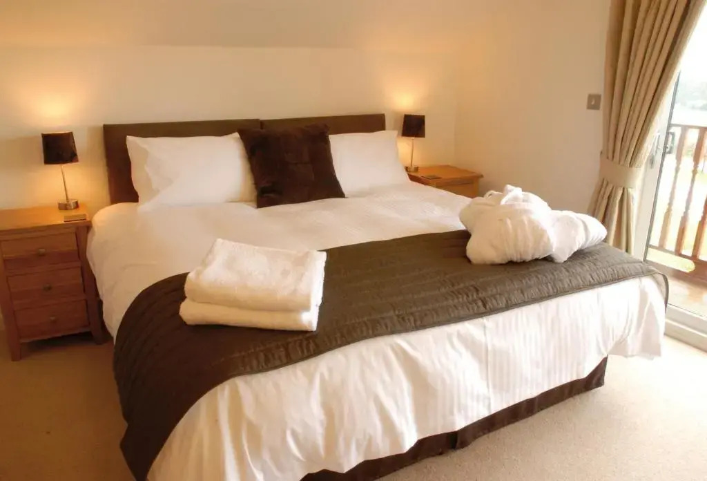 Puffin, 4 bedroom Hot tub Lodge with BBQ-Resort Pool,Gym,Bar