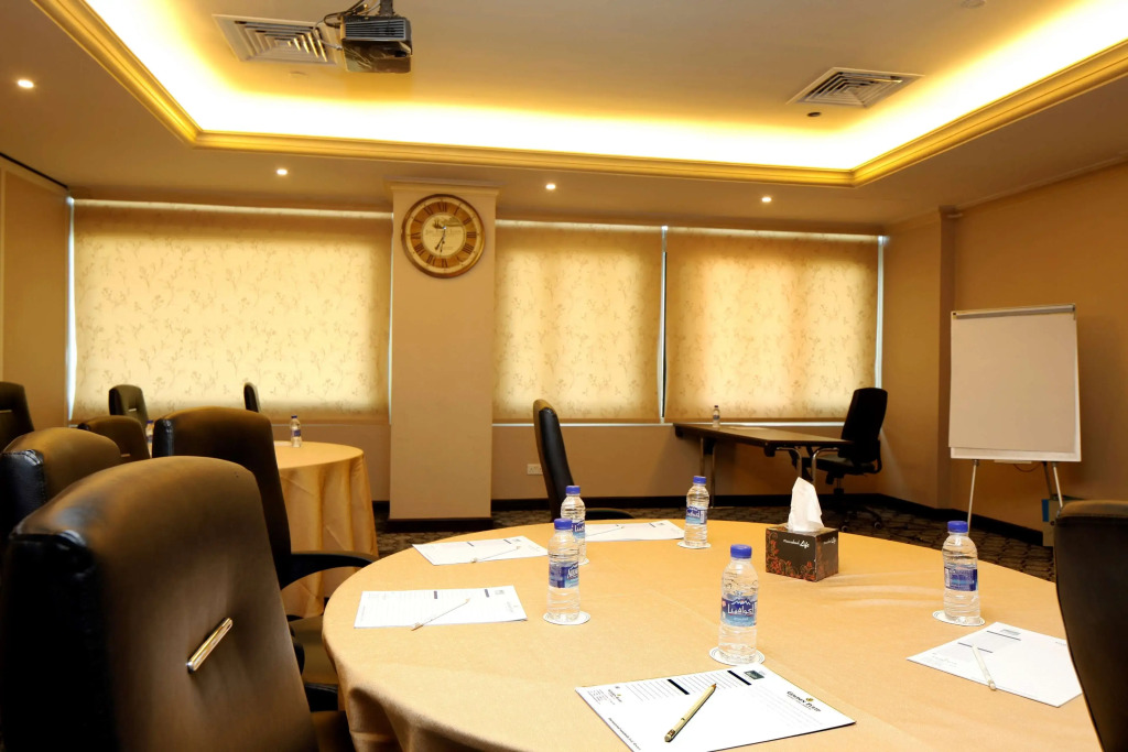 Golden Tulip Al Khobar Suites
