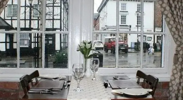 Cain Valley Hotel