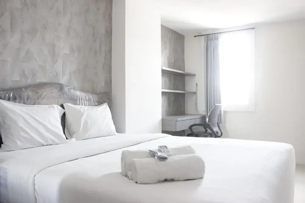 Simply 2BR without Living Room Apartment at Parahyangan Residence