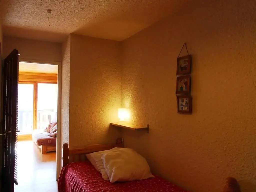 Appartement Auris, 1 pièce, 6 personnes - FR-1-297-94