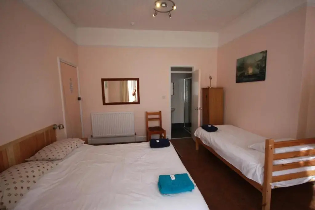 Dolphins Hotel