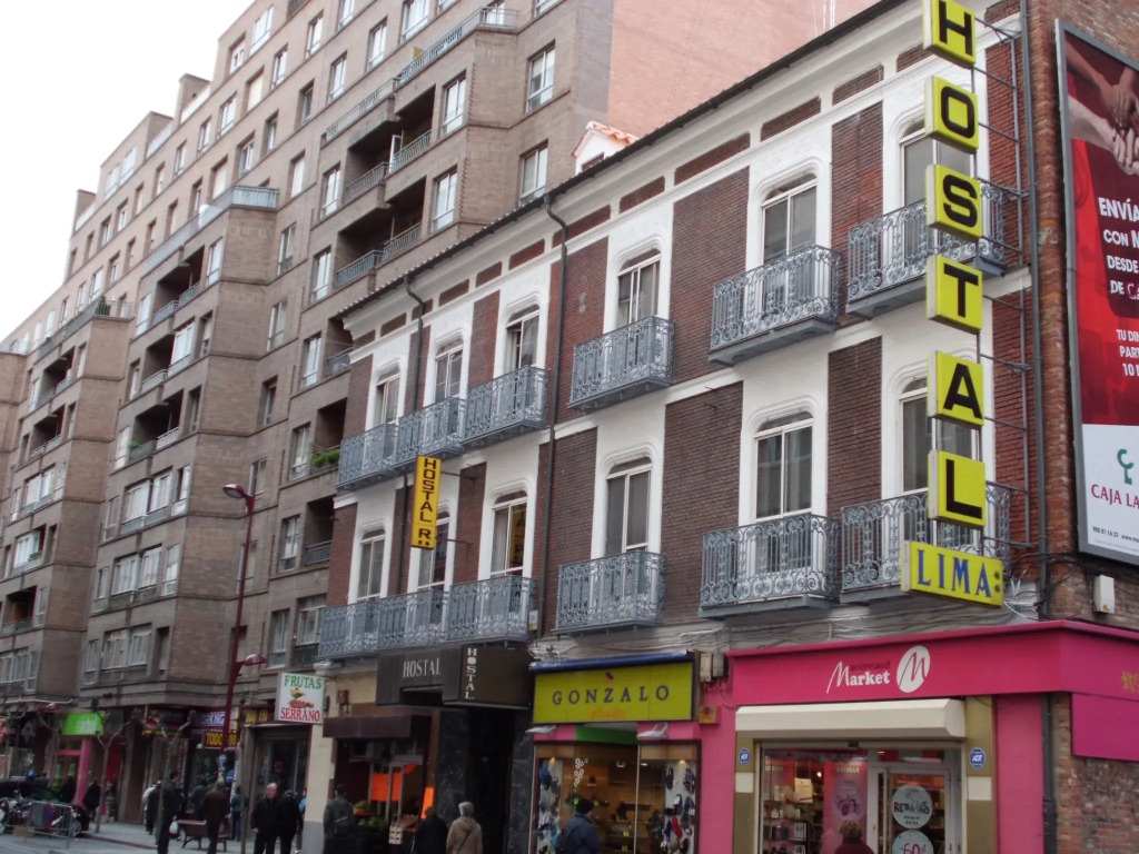 Hostal Lima