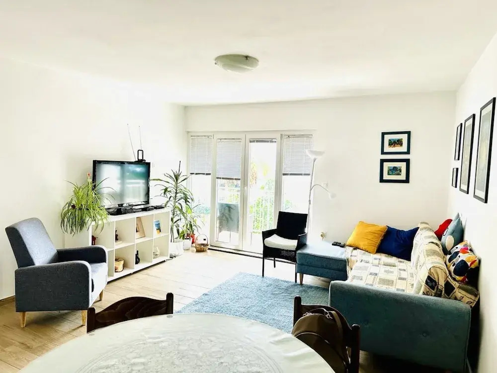 Luxury apartment Ivone with balcony