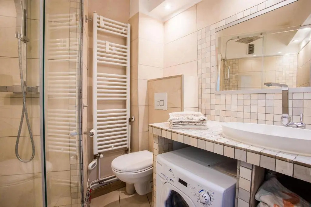 Passy Azur AP4242 by Riviera Holiday Homes