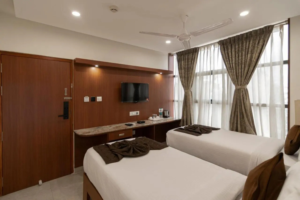 Hotel Dasya - Formerly Nice Stay The Business Hotel