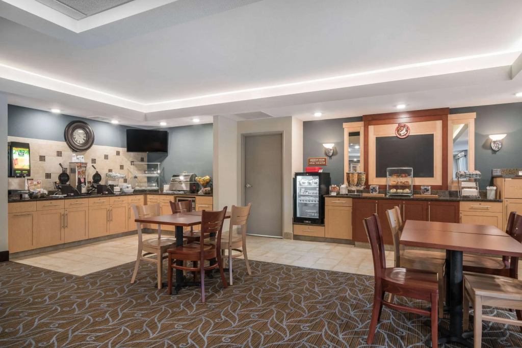 AmericInn by Wyndham Winona