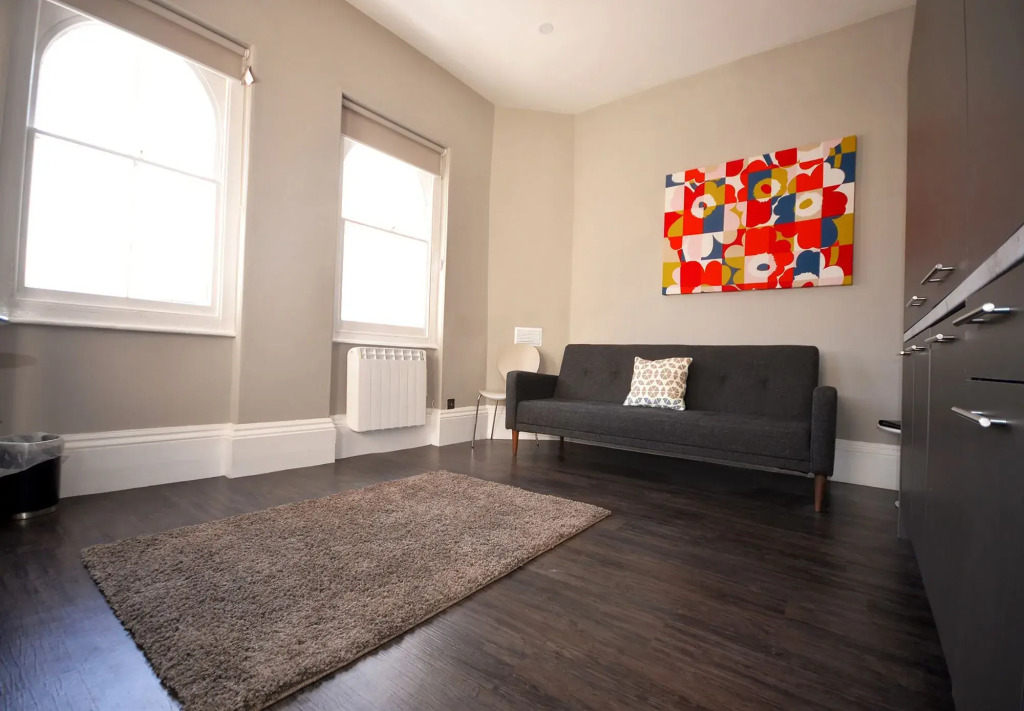 1 Elliot Terrace