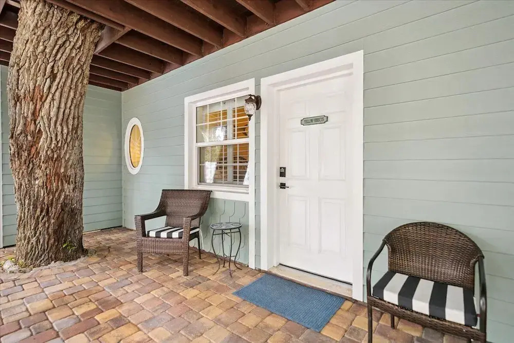 SeaGlass Inn